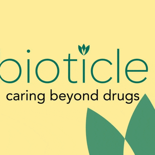 3D mockup of Gif format of Bioticle's sustainable packaging for vitamin tablets.